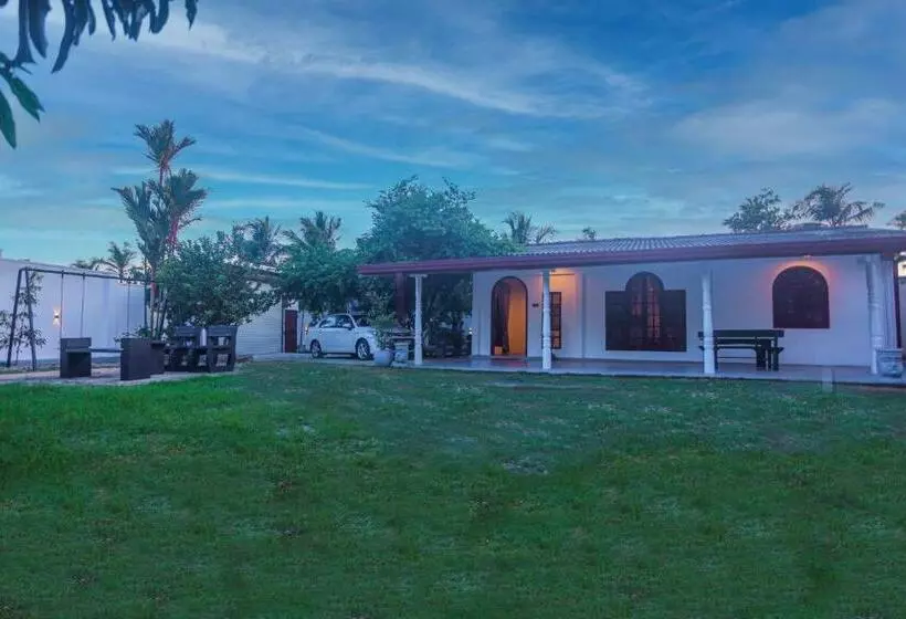 Navis Villa