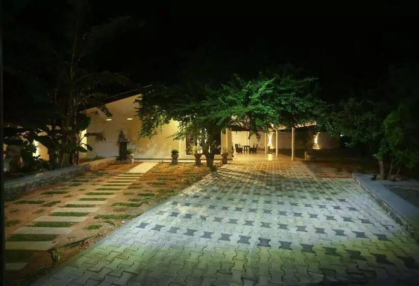 Navis Villa