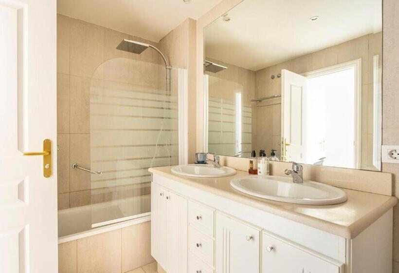 Terrazas Del Duque Sunset Apartment