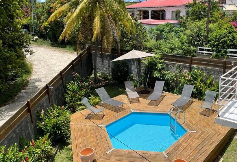 Une Charmante Location à 5 Mins Des Plages 2