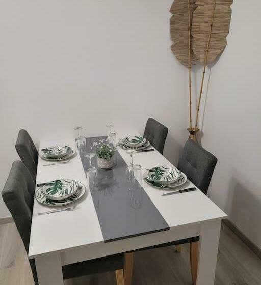 Appartement Tout équipé En Rez De Jardin Entre Gard Et Ardèche