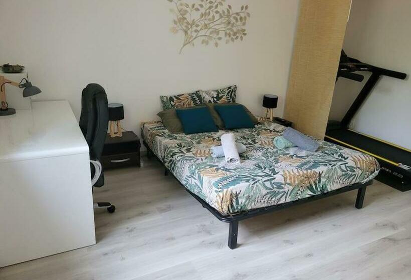 Appartement Tout équipé En Rez De Jardin Entre Gard Et Ardèche