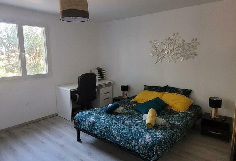 Appartement Tout équipé En Rez De Jardin Entre Gard Et Ardèche