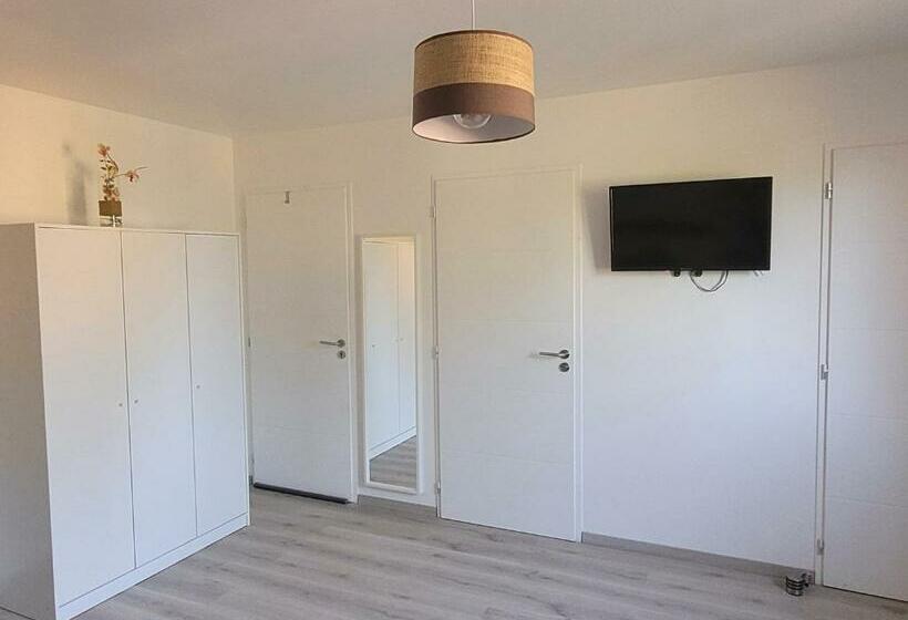 Appartement Tout équipé En Rez De Jardin Entre Gard Et Ardèche