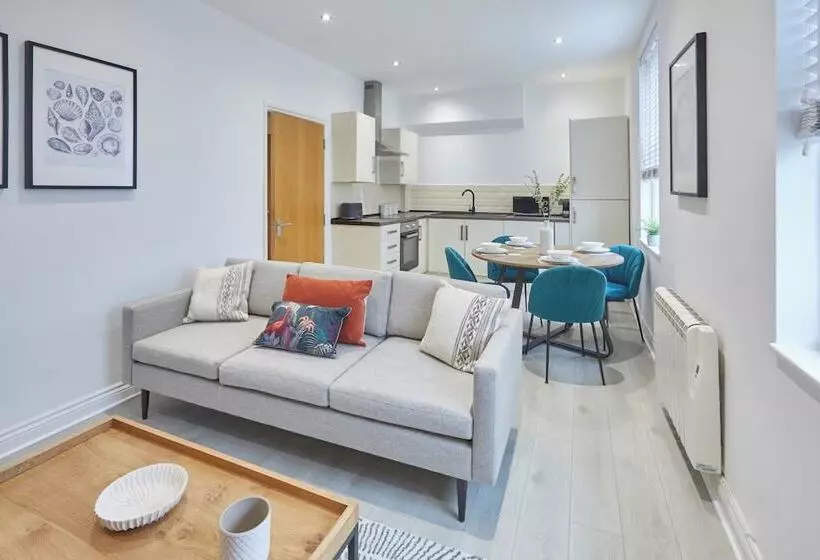 Host & Stay   North Quay Apartments