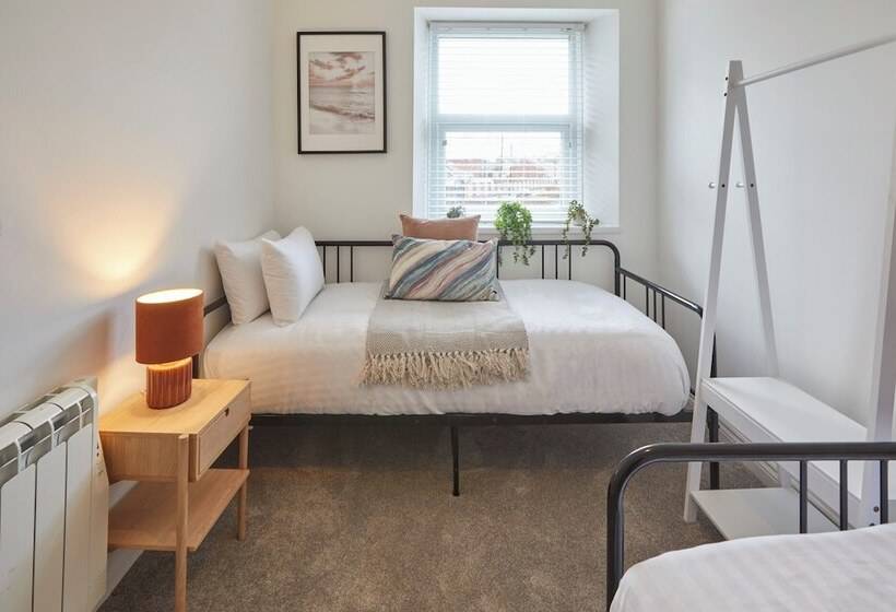 Host & Stay   North Quay Apartments