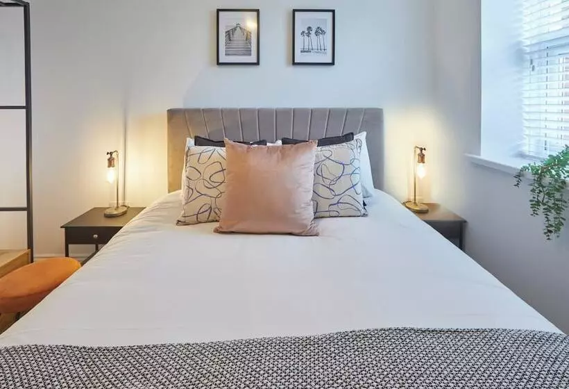Host & Stay   North Quay Apartments