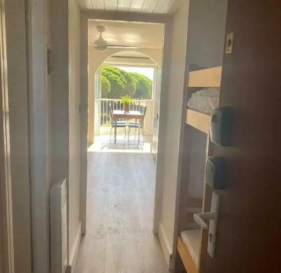 Studio Cabine Mer Et Pinède 26m2: 4pers, Neuf, Cosy