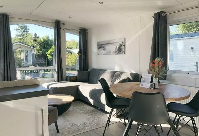 Chalet 516 Op Recreatiepark De Wielen