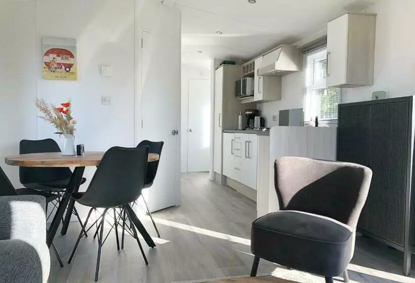 Chalet 516 Op Recreatiepark De Wielen