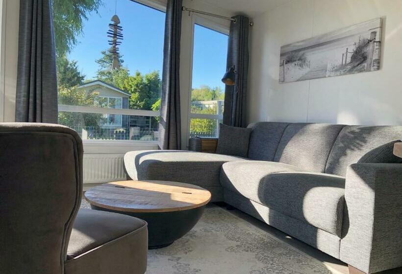 Chalet 516 Op Recreatiepark De Wielen