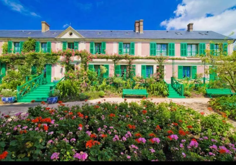 Logement Convivial, Charmant Et Spacieux