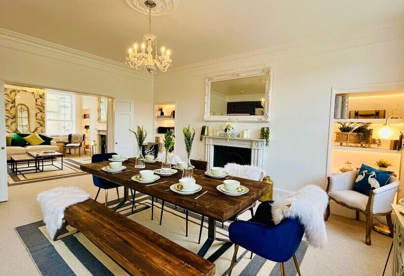 The Paragon Penthouse   Stunning Views Over Bath!