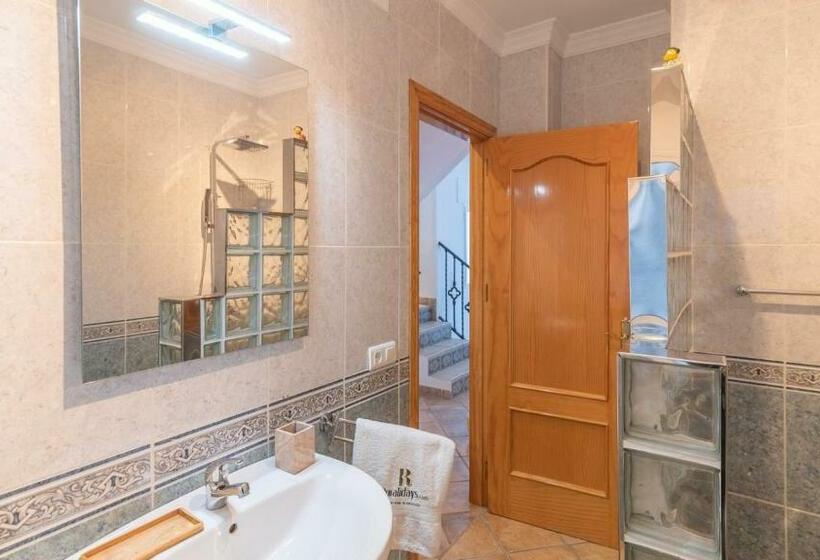 Villa El Arco Iris De La Montana Sayalonga By Ruralidays