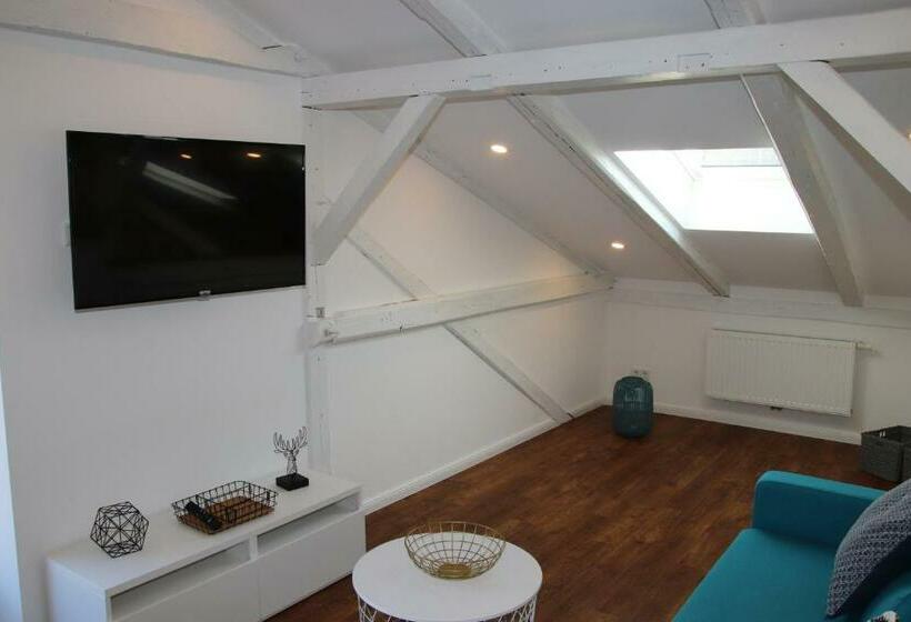 Altes Bahnhofsvorsteherhaus Oben