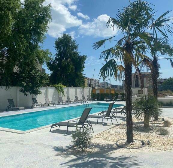 Apartament 2 Dormitoare și Living Bloc Nou