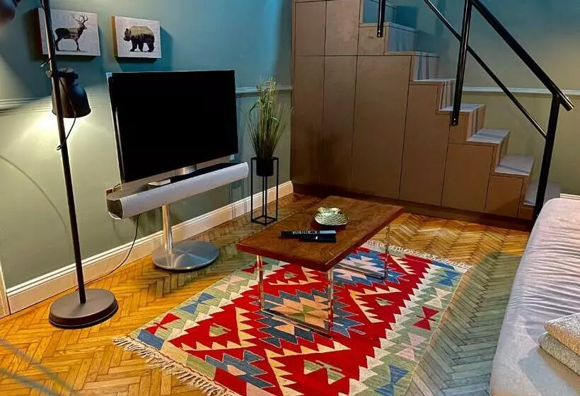 Lovely Vintage Budapest Studio