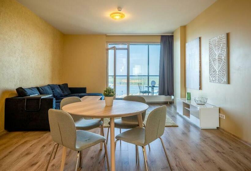 2 Bedroom Apartment With Amazing City And Sea View