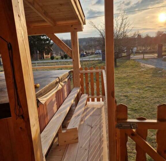 Bagolyvár Vendégház