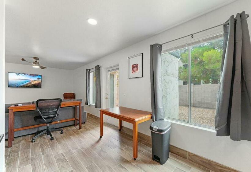 Coolidge 3bd 2ba Upgraded Apartment With Amenities