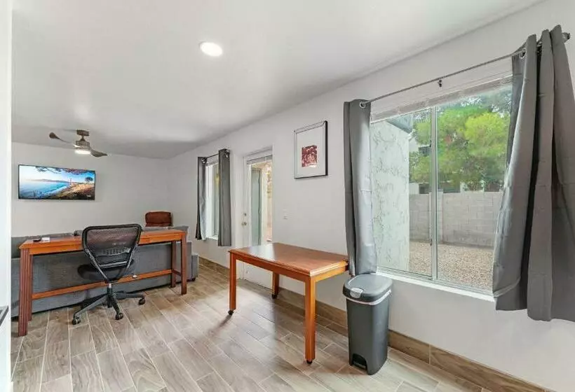 Coolidge 3bd 2ba Upgraded Apartment With Amenities