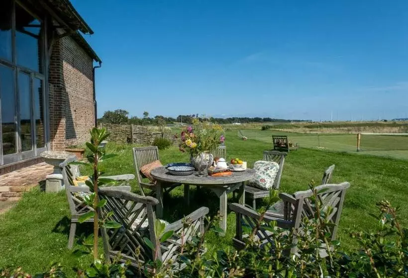 Gins Barn