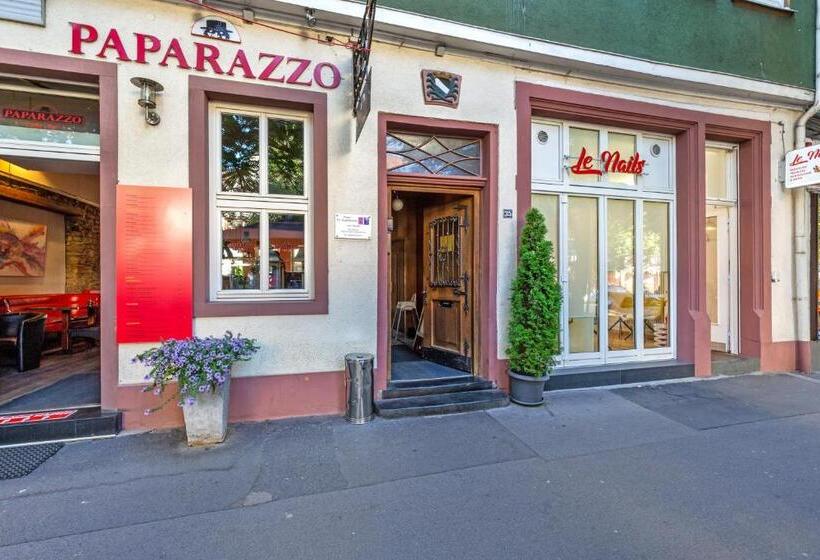 Friedberger Charme, 6 Personen, Traumlage, Parken, Kicker