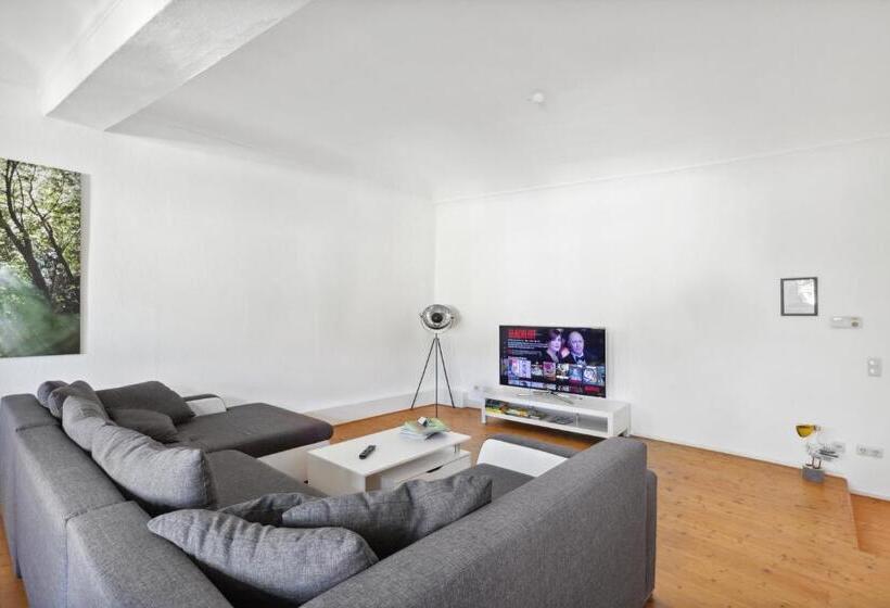 Friedberger Charme, 6 Personen, Traumlage, Parken, Kicker