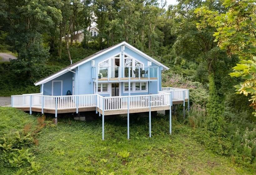 The Bluebell   Luxury Lodge With Hot Tub