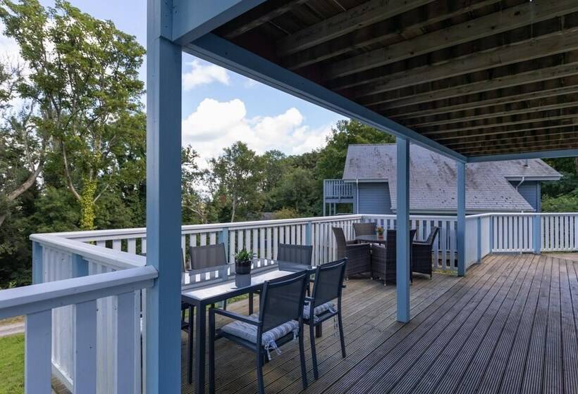 The Bluebell   Luxury Lodge With Hot Tub