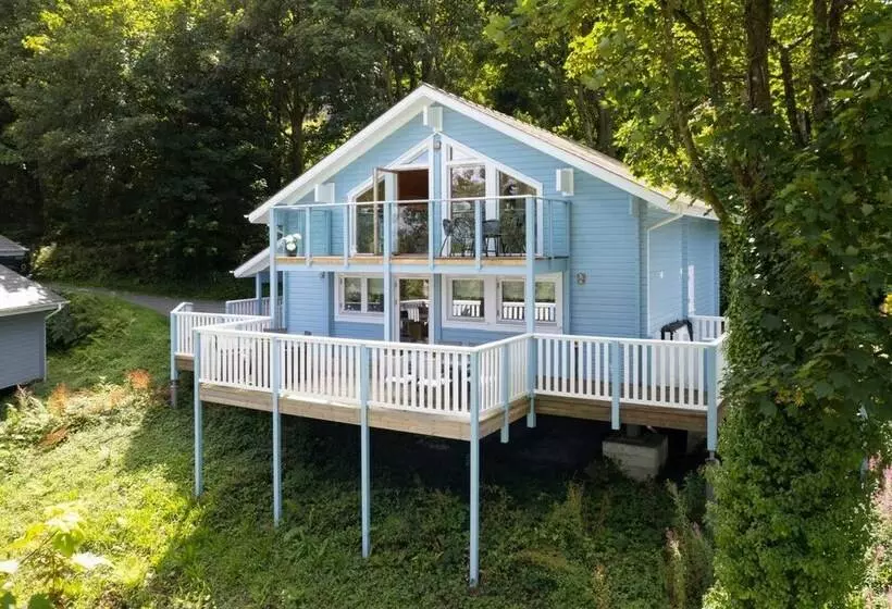 The Bluebell   Luxury Lodge With Hot Tub