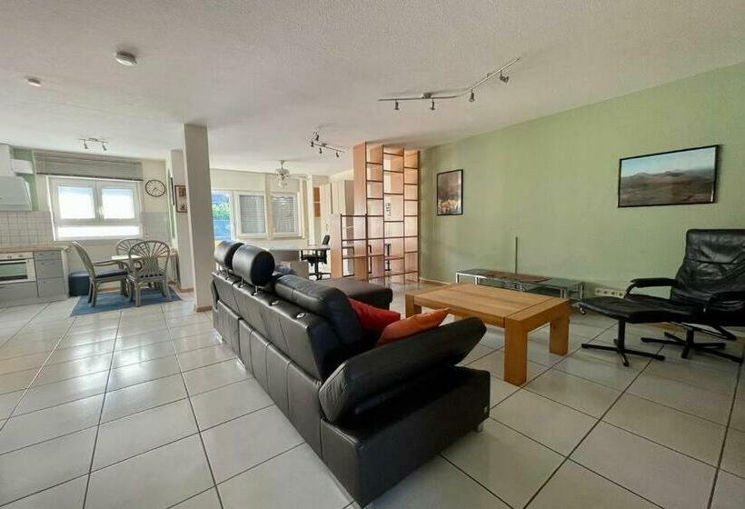 Großzügige Und Romantische Wellnessoase Mit Privater Sauna In Ruhiger Lage