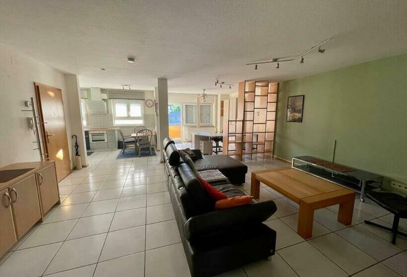 Großzügige Und Romantische Wellnessoase Mit Privater Sauna In Ruhiger Lage