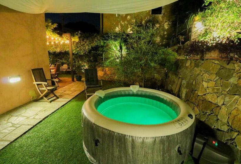 H11 Country Lux Jacuzzi Sanremo Garden