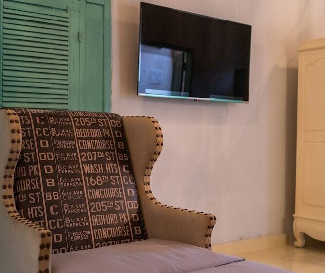 Plum Villa By Betterplace