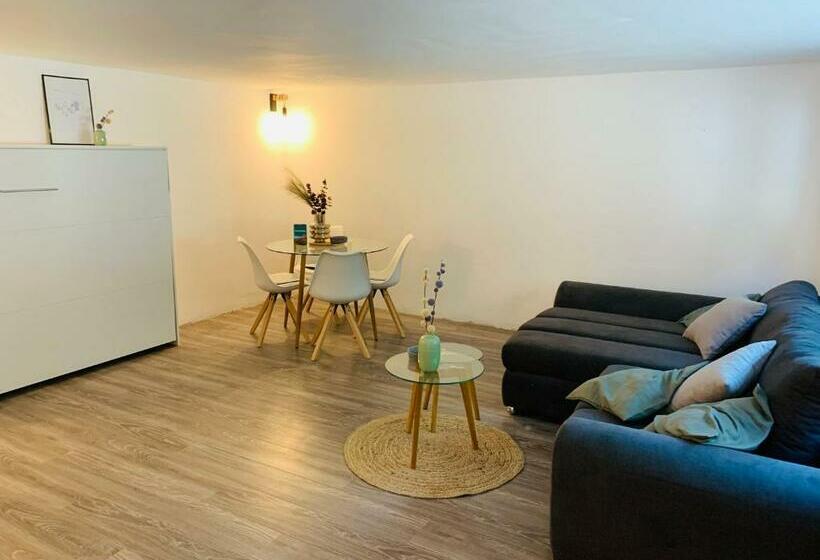 Schickes Apartment Mit Direkter Waldrandlage