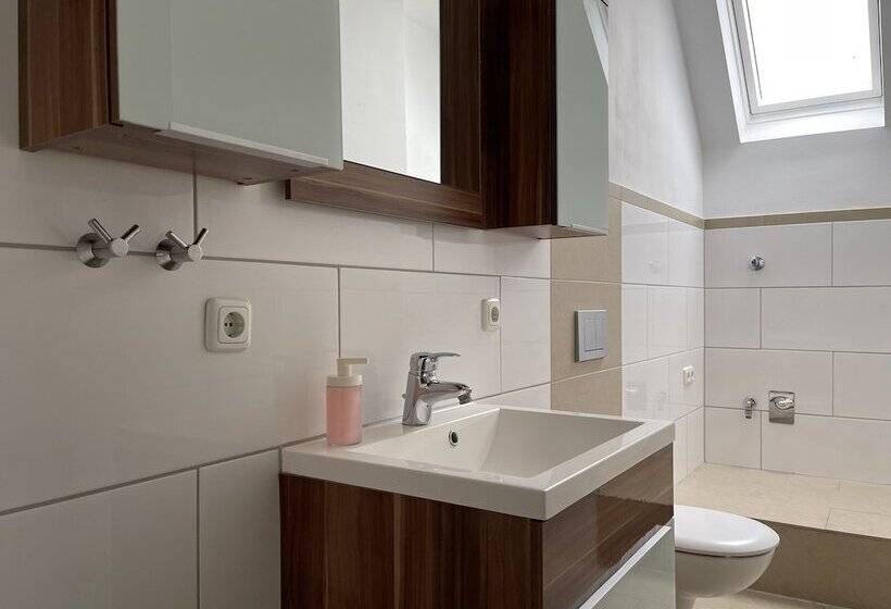 Apartments For Fitters I Schützenstr 4 12 I Home2share