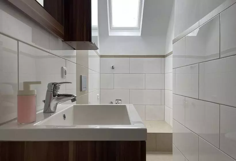 Apartments For Fitters I Schützenstr 4 12 I Home2share