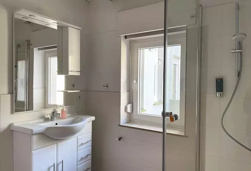 Apartments For Fitters I Schützenstr 4 12 I Home2share