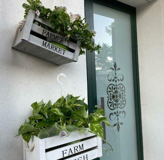 Etna Guest House 177