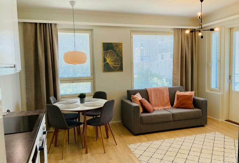 Bellarova Apartments Riistatie