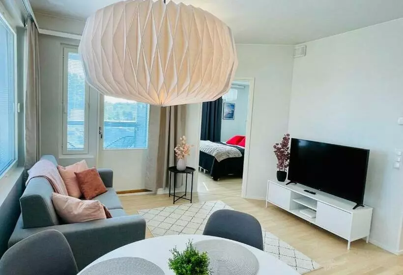 Bellarova Apartments Riistatie