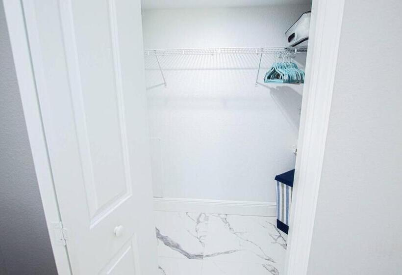 Newly Listed! 20 Percent Off! Golf And Tennis Community Lavish Living