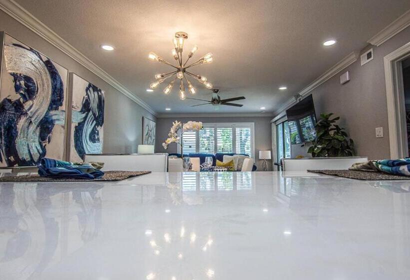 Newly Listed! 20 Percent Off! Golf And Tennis Community Lavish Living