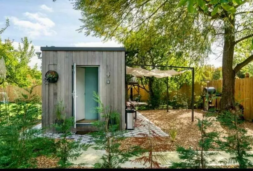 Travellers Tales   A Pod In The Cotswolds