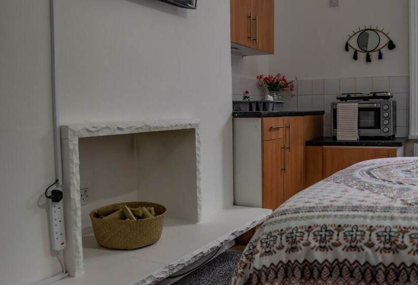 Bv Comfy Studio At Maningham Lane Bradford