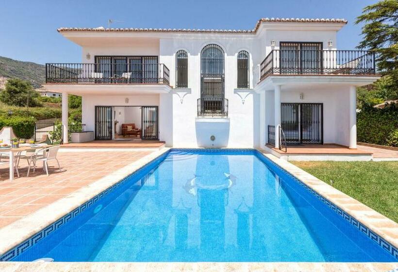 Casa Blanca Family Home With Private Pool In Mijas