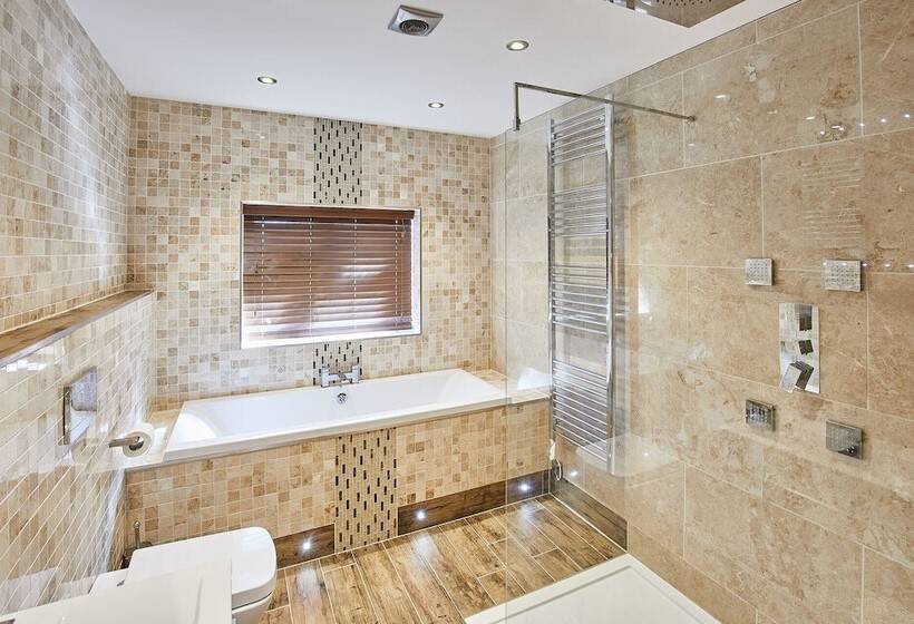 Host Stay Cliff Road