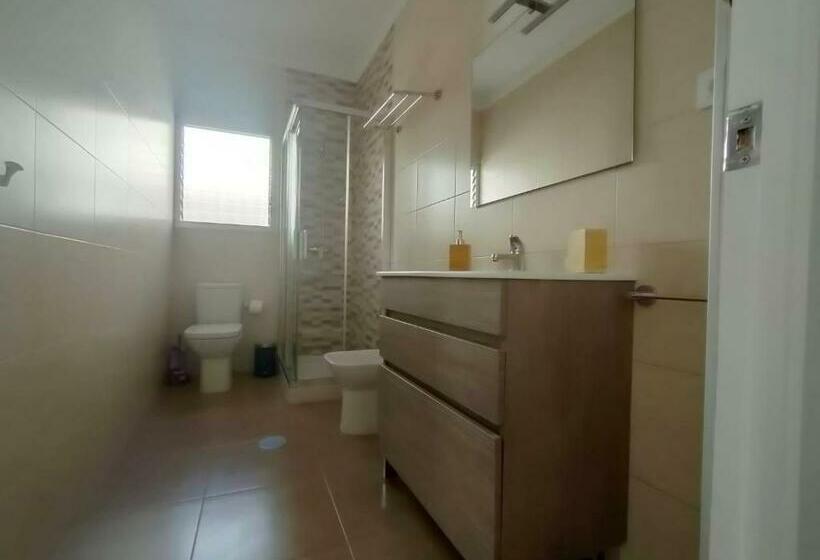 Villamolinos, Villa Con Piscina Privada