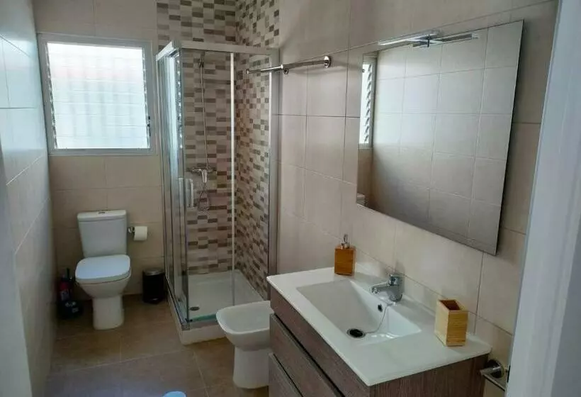 Villamolinos, Villa Con Piscina Privada